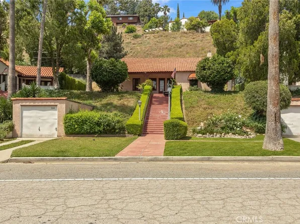 868 W Edgehill Rd, San Bernardino, CA 92405