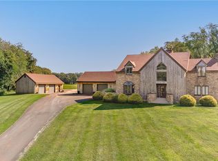 171 Mae West Rd, Confluence, PA 15424