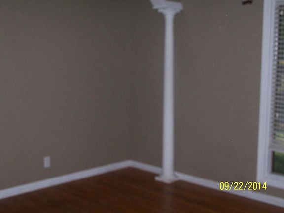 2nd image of 1621 Autry Way