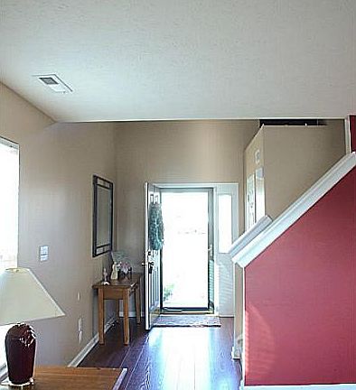3rd image of 6910 N Garland Ct
