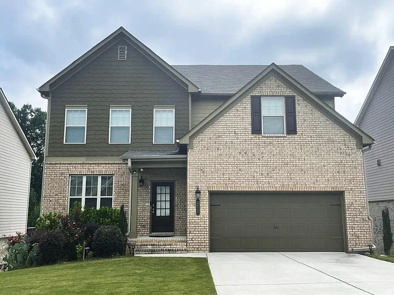 2415 Matlin Way — Photo 1