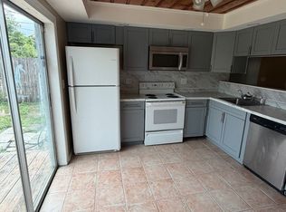 5601 Pierce St, Hollywood, FL 33021