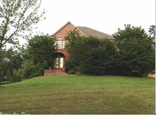 5 Levant Dr, Little Rock, AR 72212