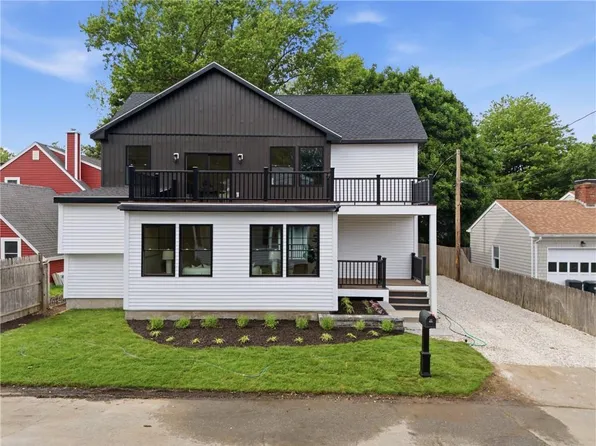 42 Orchard Ave, Barrington, RI 02806