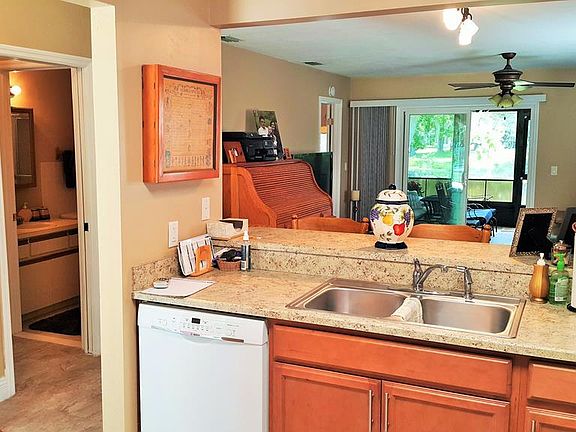 5th image of 40 Kings Colony Ct #40