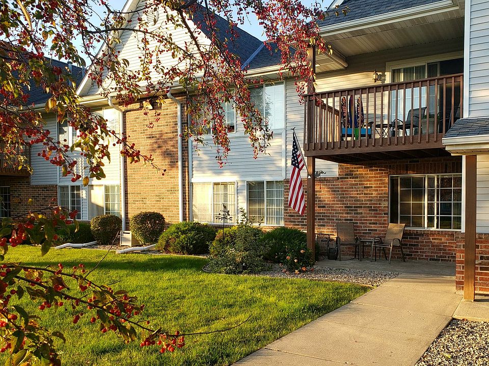 1st image of 205 W Aspen Ct Unit 7