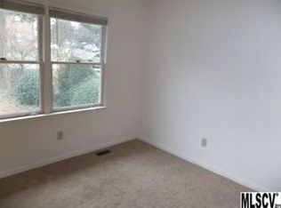 109 3rd St NE, Conover, NC 28613