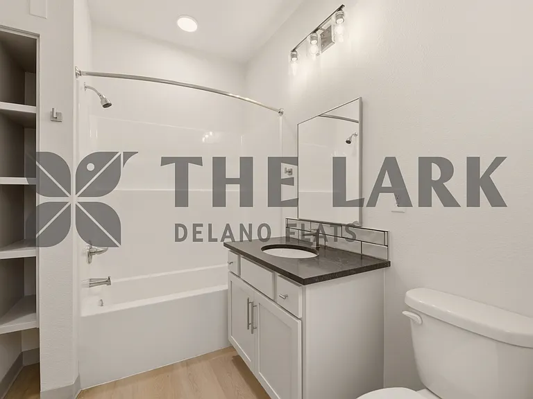 721 W Maple St #1000 — Photo 22