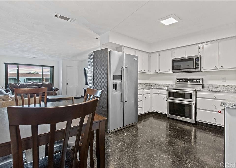 2nd image of 3537 Pear Blossom Ave