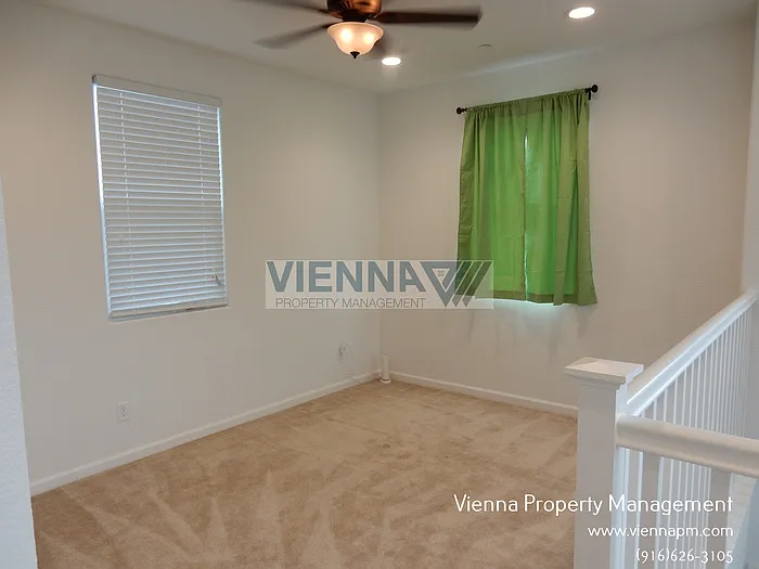 1271 Goldenrod Way — Photo 16