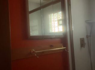 45 6th St, Herminie, PA 15637