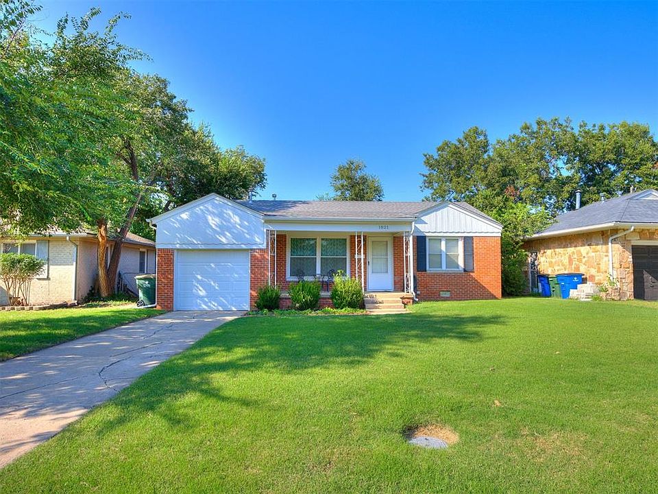 1st image of 1821 Churchill Way
