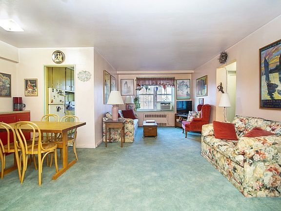 2nd image of 14021 84th Dr #403