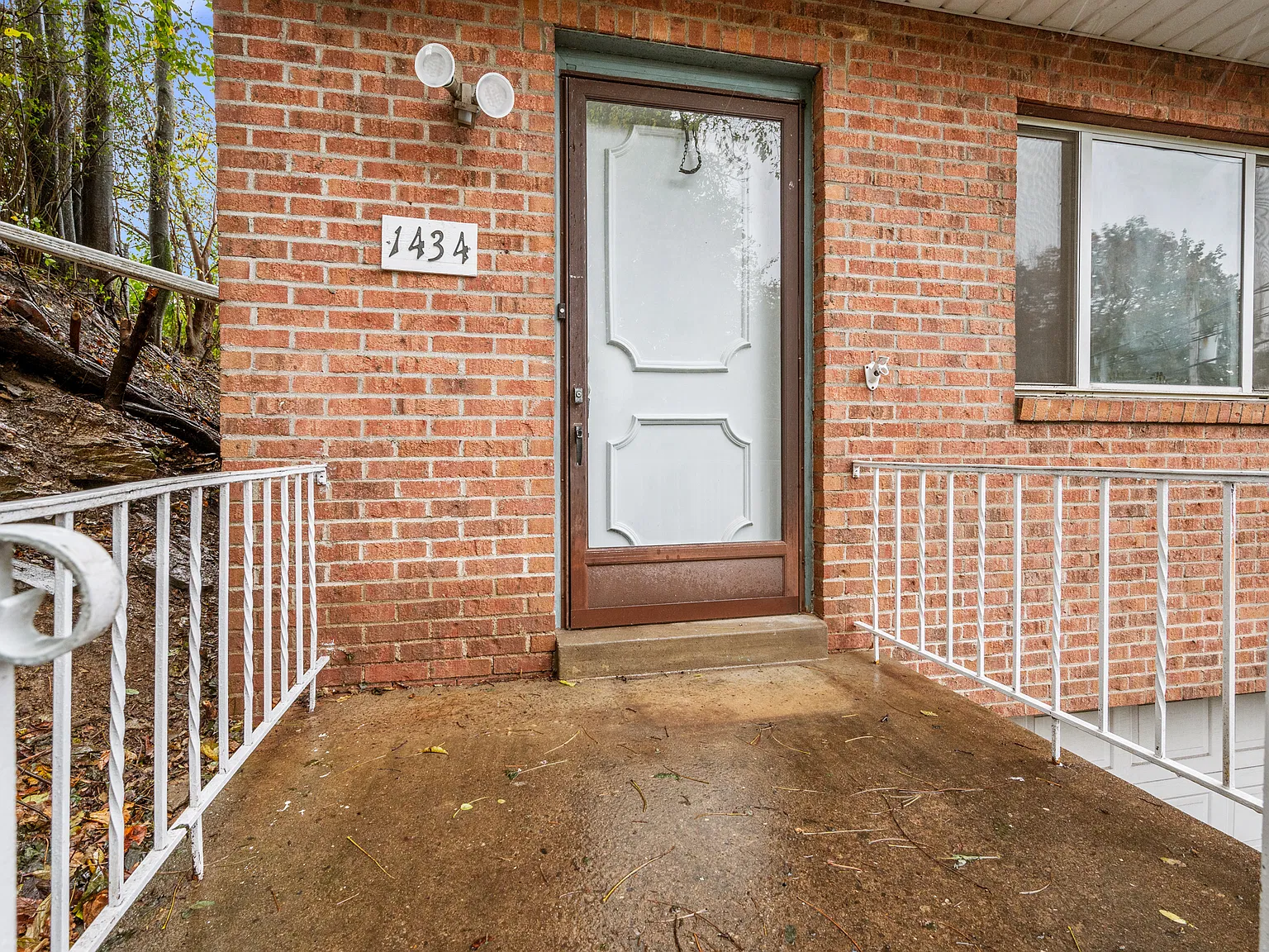 1434 Berry Street - 1 — Photo 4