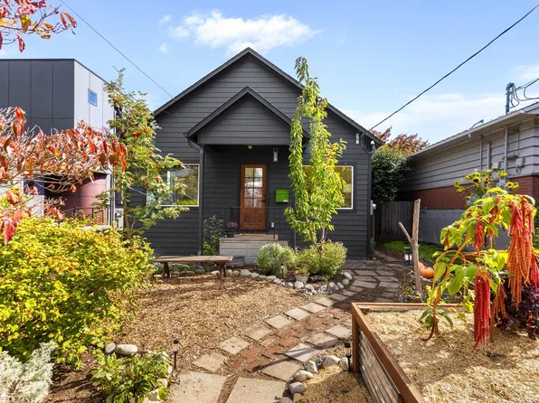 4430 29th Avenue W, Seattle, WA 98199
