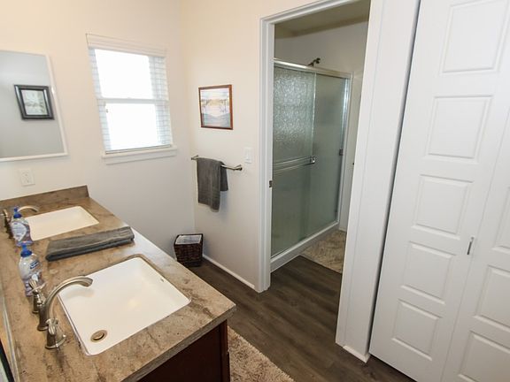 5th image of 460 Kamaaha Ave APT 29