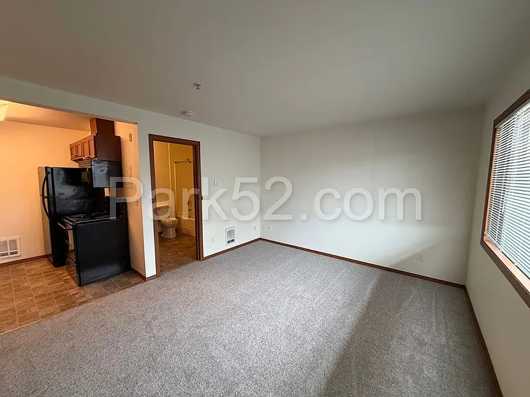 630 N Prospect St #18 — Photo 5