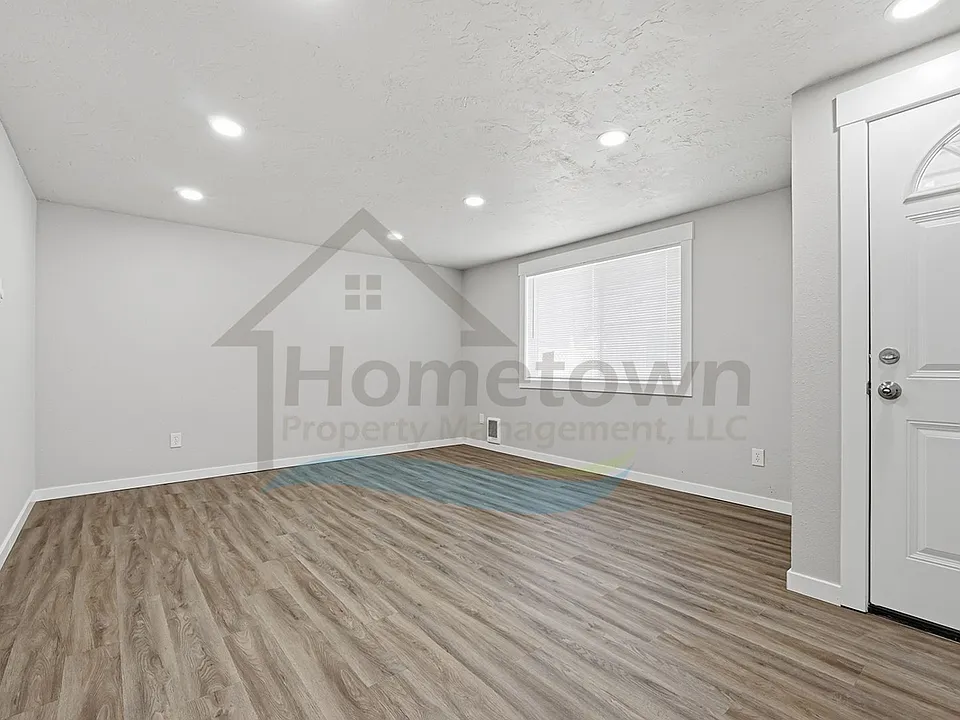 1920 E Front Ave #1926