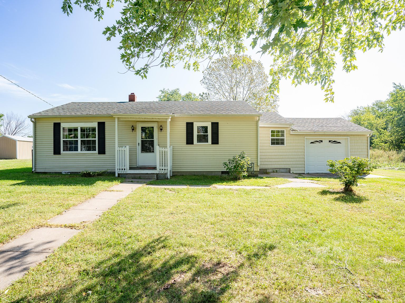 412 Oliver St, Clark, MO 65243 | Zillow