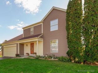 842 Royal Glen Ln, Carol Stream, IL