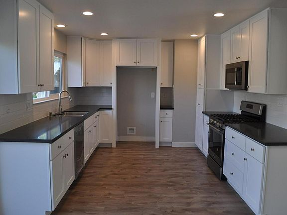 5th image of 8525 Idyllwild St