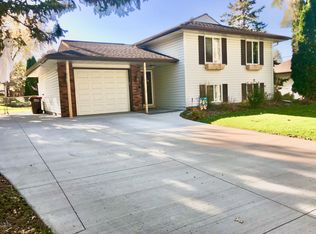 8247 Ideal Ave S, Cottage Grove, MN 55016