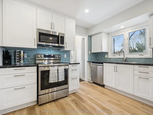 23 Hastings Blvd, Guelph, ON N1E 4G3