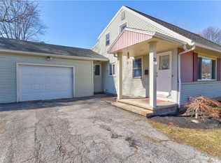21 San Mateo Rd, Rochester, NY 14624