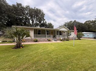 104 Hammond St, Bonneau, SC 29431