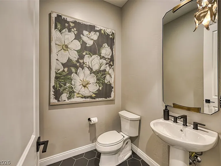 11729 Belorado Ave — Photo 20