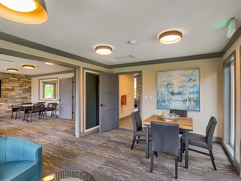 Ballinger Commons — Photo 10