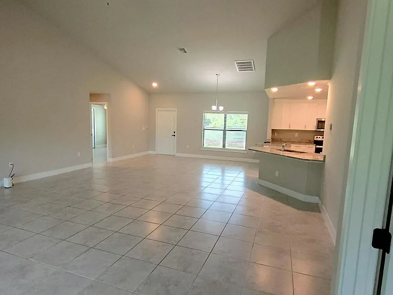 6311 Astoria Ave — Photo 7