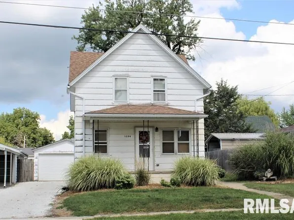 1206 Roseview Ave, Kewanee, IL 61443