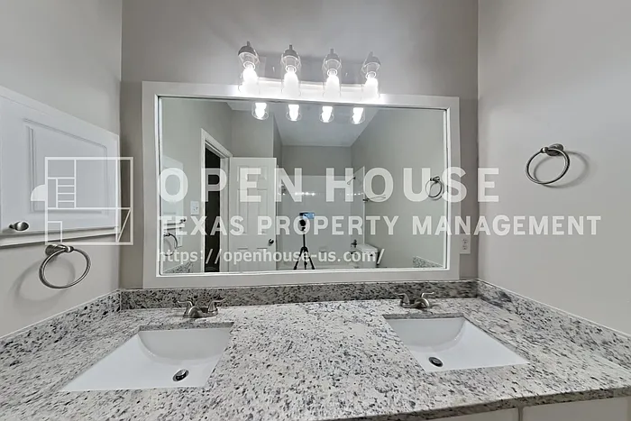 2922 Maple Bend Dr — Photo 16