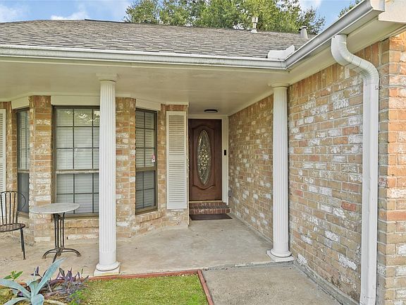 3rd image of 6307 Woodland Forest Dr