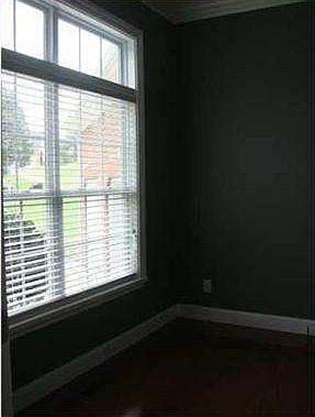 3rd image of 55 Greystone Dr