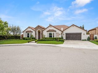 2567 E Sarazen Ave, Fresno, CA