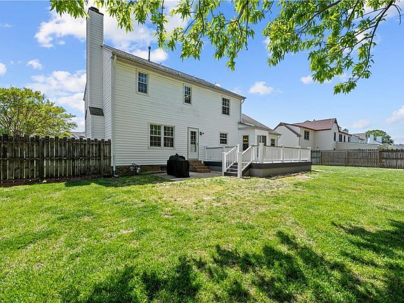 4th image of 4512 Van Dyck Dr