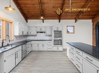 227 Lawrence St #1, Fall River, MA 02721