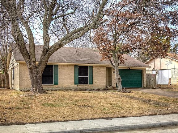 2nd image of 3353 Northwood Ln