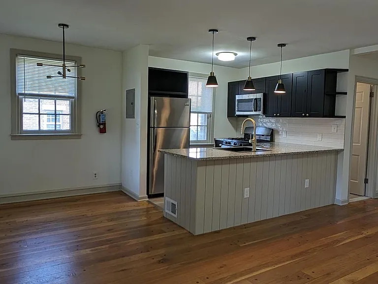 2824 Midvale Ave #M-2824B — Photo 19