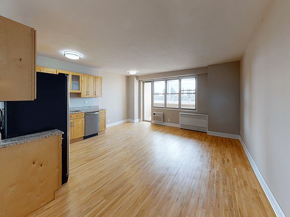 3rd image of 80 N Moore St #8016H