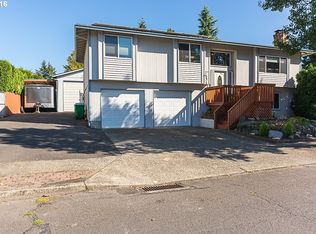 404 SE Hale Dr, Gresham, OR 97080