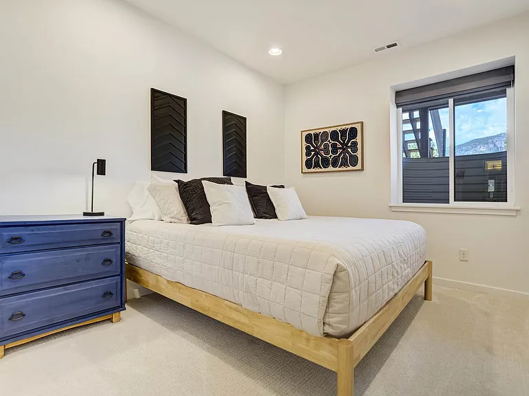 3885 Sierra Vista Rd — Photo 21