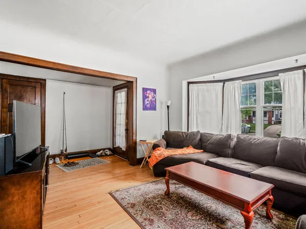 3013 N Murray Ave, Milwaukee, WI 53211