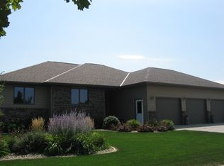 1201 Hurst Ave, Mitchell, SD 57301