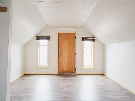4th image of 55 Beta Ave