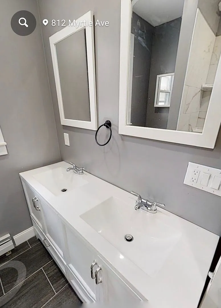 Astonishing renovated 4 bedroom, 1 bathroom, 1st floor — Photo 4