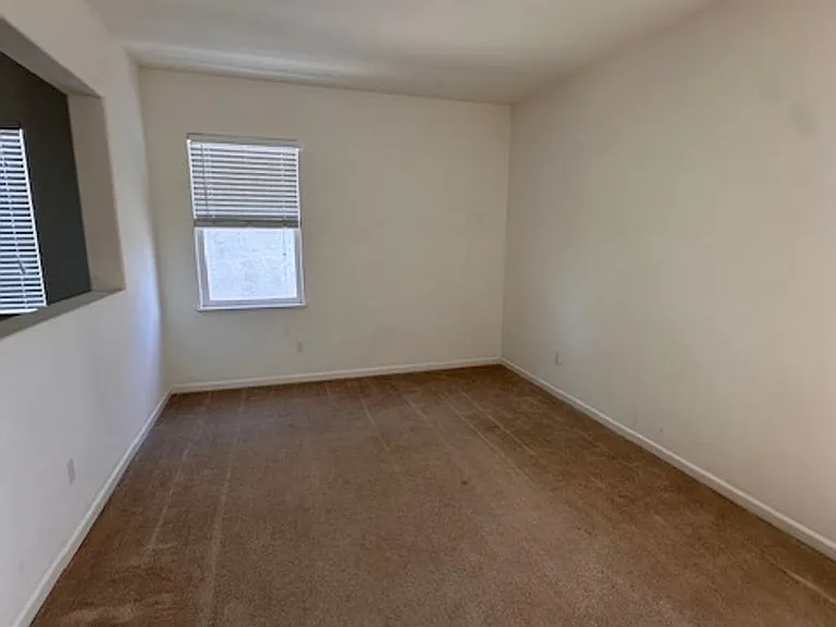 18281 Parkside Ct — Photo 16