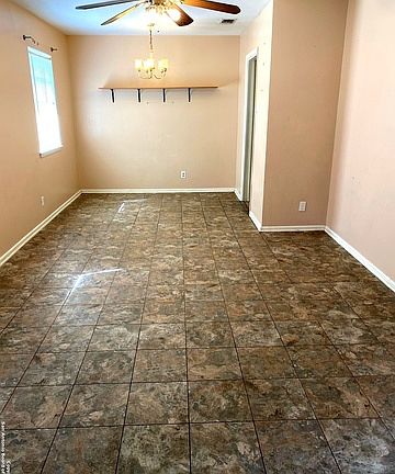 4th image of 4331 Desert View Dr